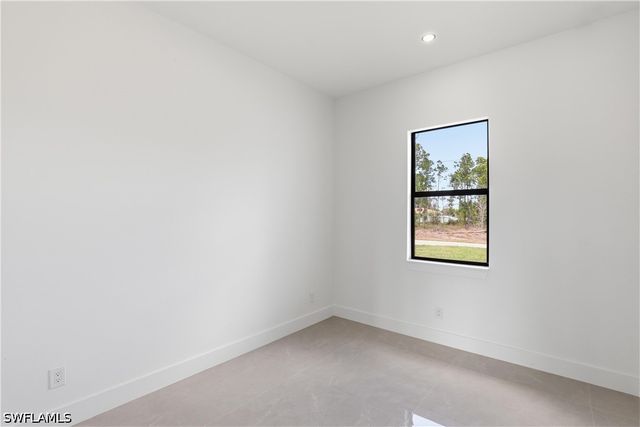 1122 Edelweiss ST E, Lehigh Acres, FL 33974