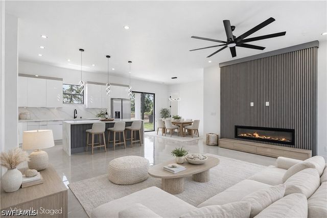 1122 Edelweiss ST E, Lehigh Acres, FL 33974