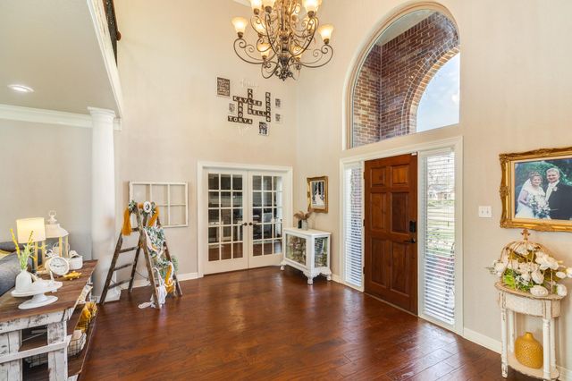 52 Chesswood Court, Lake Jackson, TX 77566