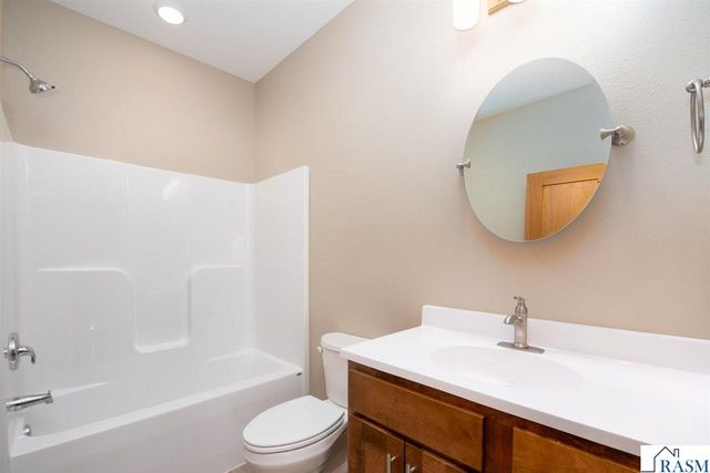 3116 Bassett Drive, Mankato, MN 56001