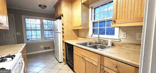 1854 Oak Ridge Way, Lawrenceville, GA 30044