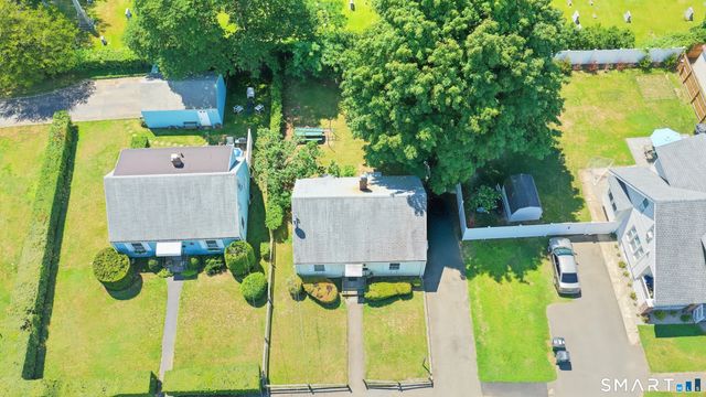 11 Redfield Road, Fairfield, CT 06824