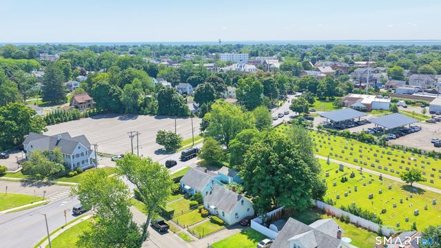 11 Redfield Road, Fairfield, CT 06824