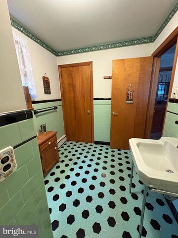 417 MEDFORD LAKES RD, Tabernacle, NJ 08088