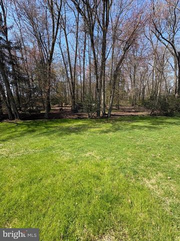 417 MEDFORD LAKES RD, Tabernacle, NJ 08088