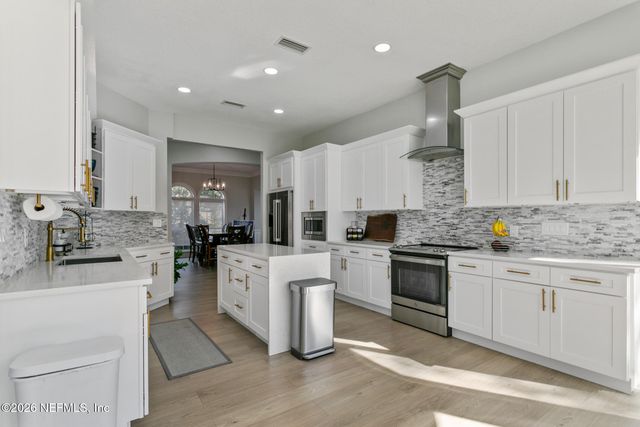 735 E DORCHESTER Drive, St. Johns, FL 32259