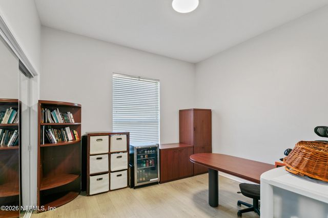 735 E DORCHESTER Drive, St. Johns, FL 32259