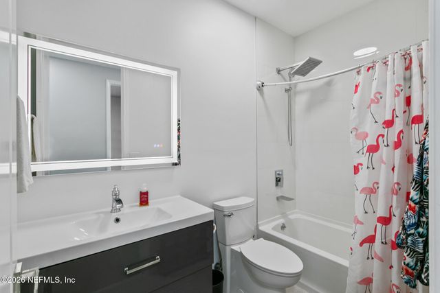 735 E DORCHESTER Drive, St. Johns, FL 32259