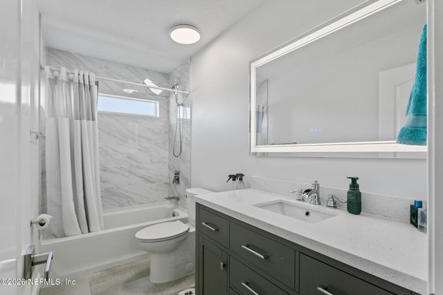 735 E DORCHESTER Drive, St. Johns, FL 32259