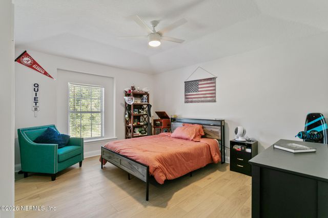 735 E DORCHESTER Drive, St. Johns, FL 32259