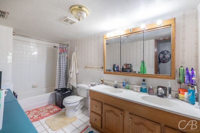 601 W Walnut Street, Coleman, TX 76834