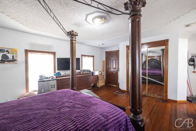 601 W Walnut Street, Coleman, TX 76834