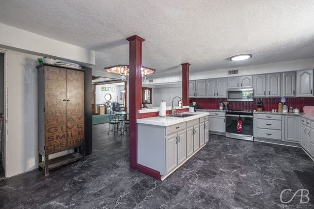 601 W Walnut Street, Coleman, TX 76834