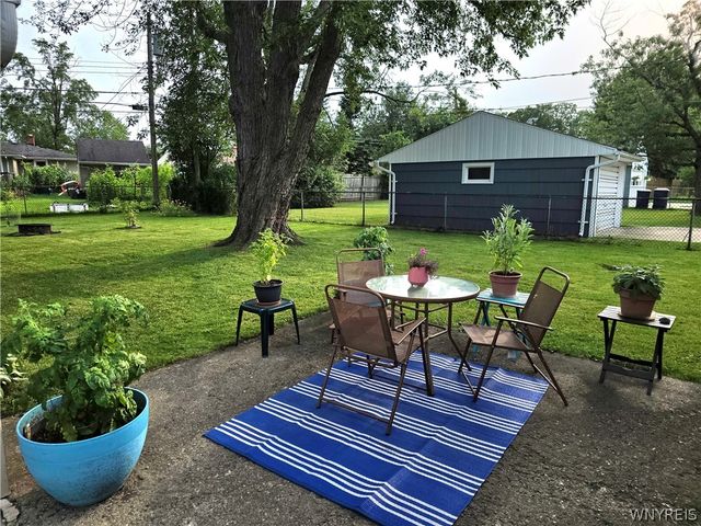 161 Longmeadow Rd, Amherst, NY 14226