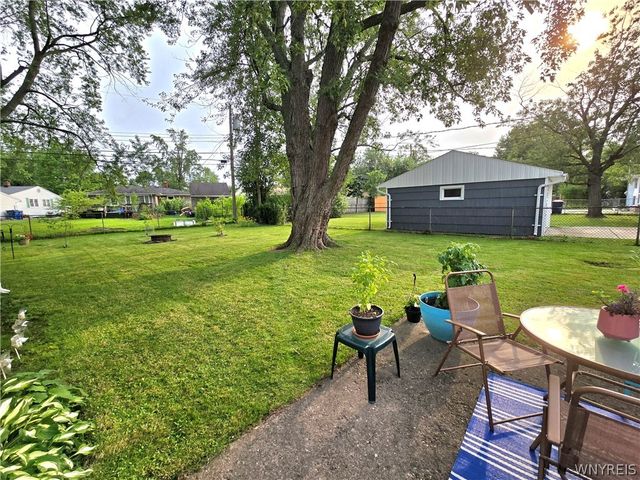 161 Longmeadow Rd, Amherst, NY 14226
