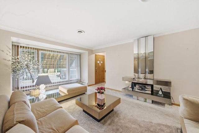 4559 S California Avenue, Chicago, IL 60632