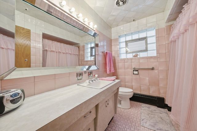 4559 S California Avenue, Chicago, IL 60632