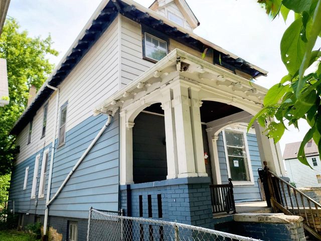 2346 N 17th STREET #2346-2348, Milwaukee, WI 53206