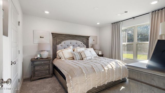 5017 Fox Glen Drive, Jackson, MS 39212