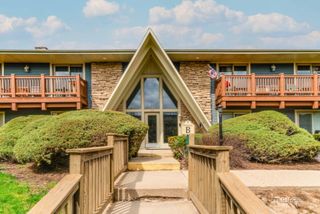 300 Opatrny Drive 224, Fox River Grove, IL 60021