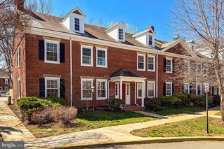 3279 S STAFFORD ST #B1, Arlington, VA 22206