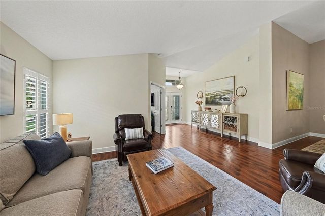 10617 WEYBRIDGE DRIVE, Tampa, FL 33626