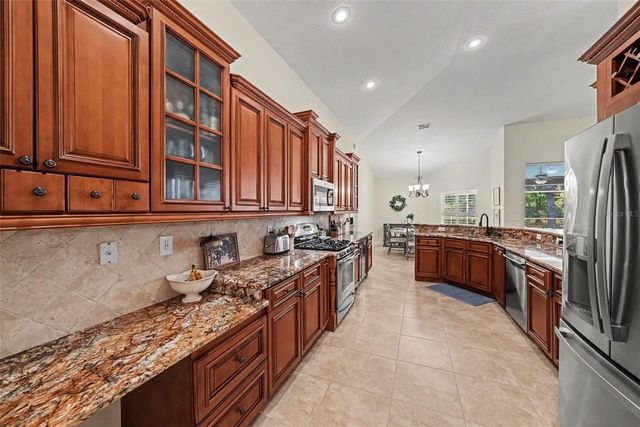 10617 WEYBRIDGE DRIVE, Tampa, FL 33626
