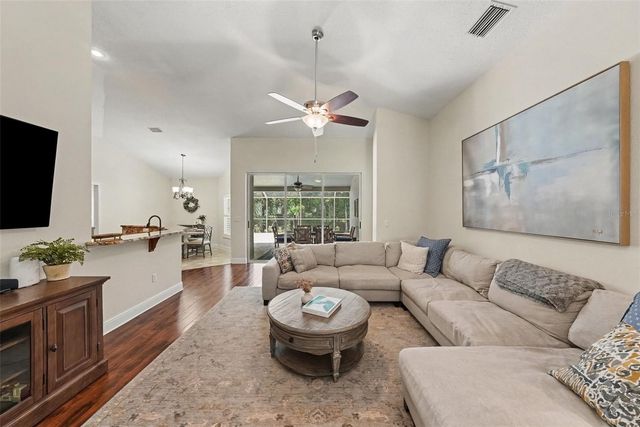 10617 WEYBRIDGE DRIVE, Tampa, FL 33626