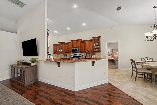 10617 WEYBRIDGE DRIVE, Tampa, FL 33626
