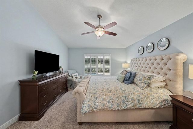 10617 WEYBRIDGE DRIVE, Tampa, FL 33626