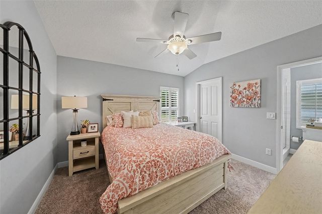 10617 WEYBRIDGE DRIVE, Tampa, FL 33626