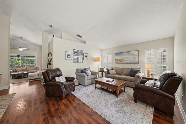 10617 WEYBRIDGE DRIVE, Tampa, FL 33626