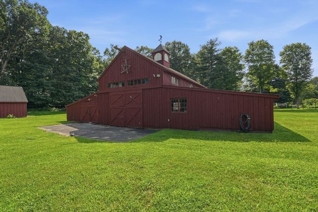 128 Somers Road, Hampden, MA 01036