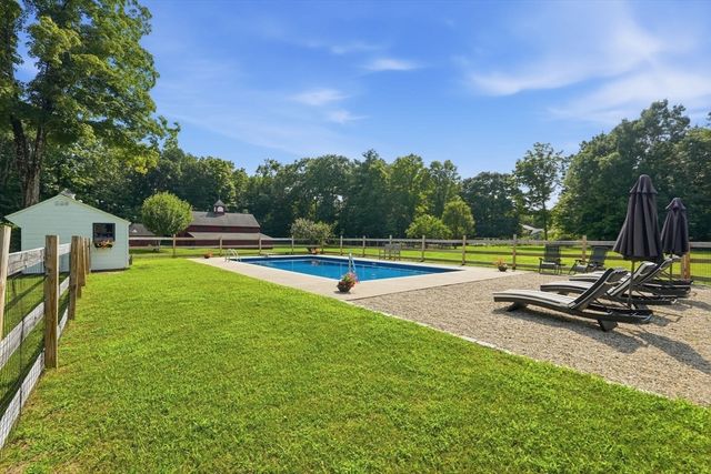 128 Somers Road, Hampden, MA 01036