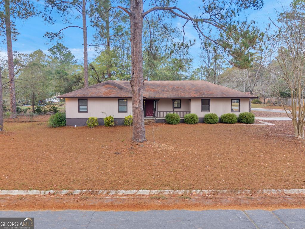 400 Cypress Drive, Dublin, GA 31021