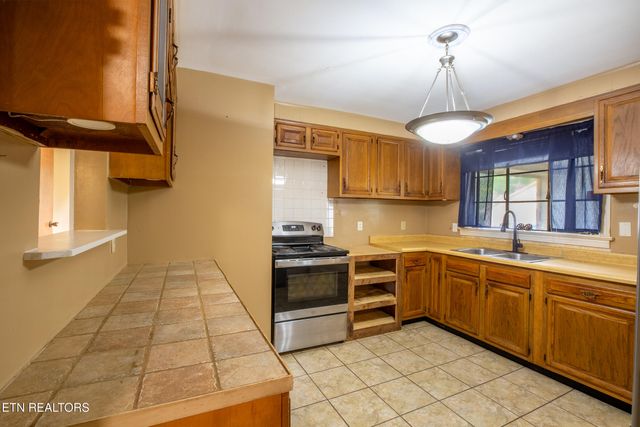 1218 Adair Drive, Knoxville, TN 37918