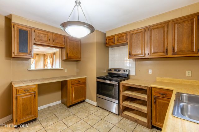 1218 Adair Drive, Knoxville, TN 37918
