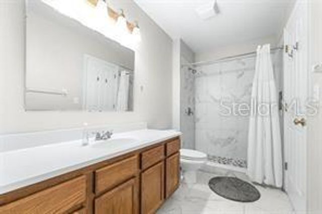 2228 GOLDEN OAK LANE, Valrico, FL 33594