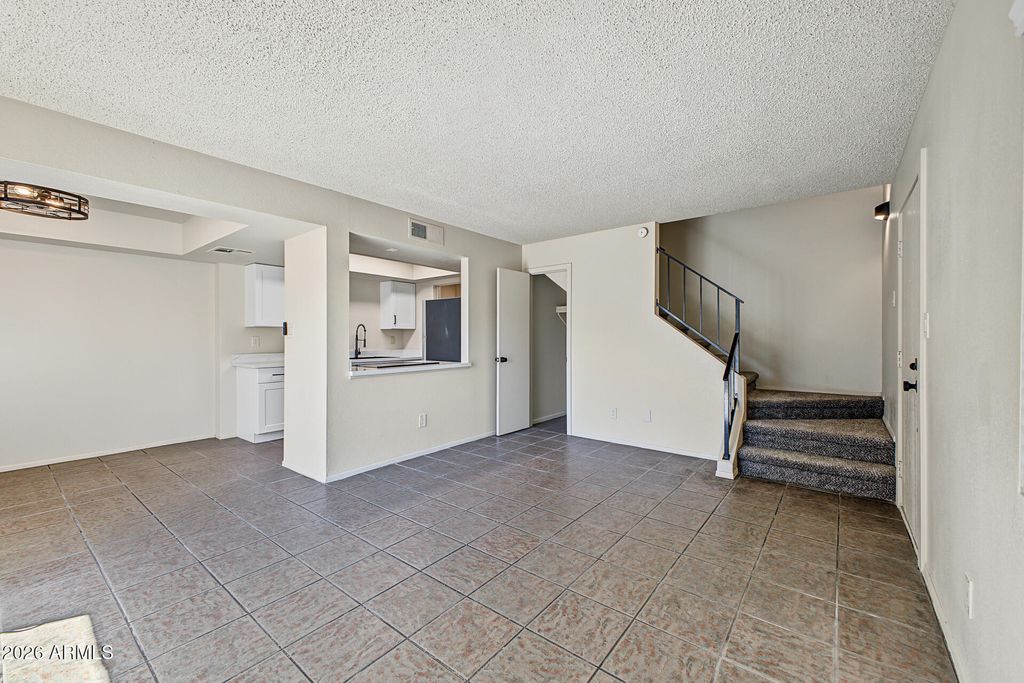 5969 N 48TH Drive, Glendale, AZ 85301 — photo 4