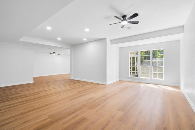 3 Still Corner Place, Spring, TX 77381