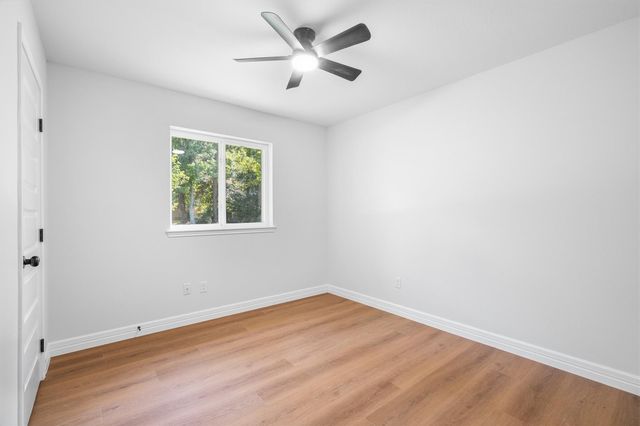 3 Still Corner Place, Spring, TX 77381
