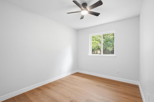 3 Still Corner Place, Spring, TX 77381