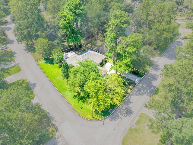 3 Still Corner Place, Spring, TX 77381