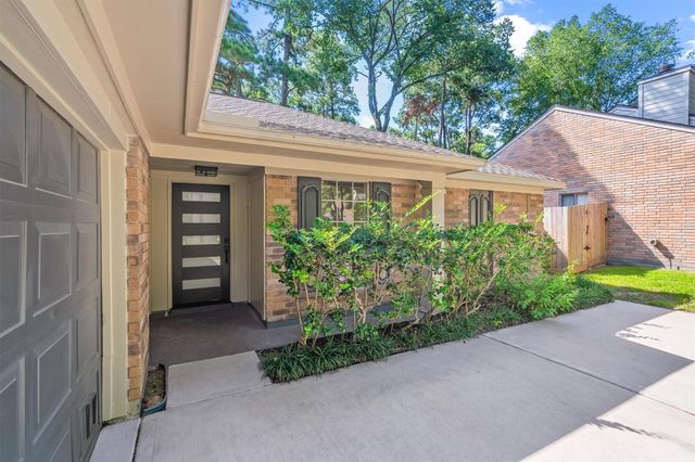 3 Still Corner Place, Spring, TX 77381
