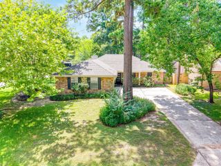 3 Still Corner Place, Spring, TX 77381