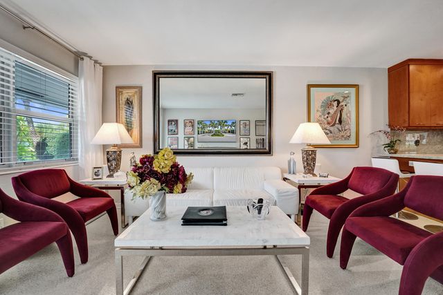 2610 NE 10th Terrace 2608-2610, Wilton Manors, FL 33334