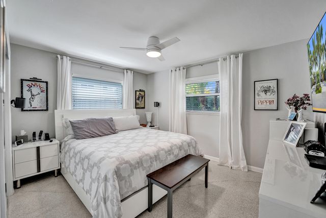 2610 NE 10th Terrace 2608-2610, Wilton Manors, FL 33334