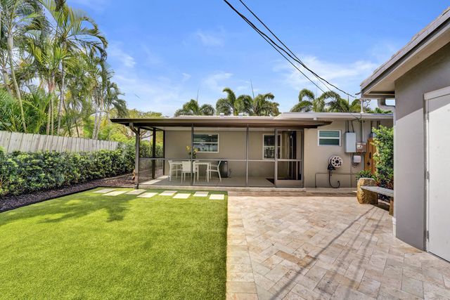 2610 NE 10th Terrace 2608-2610, Wilton Manors, FL 33334