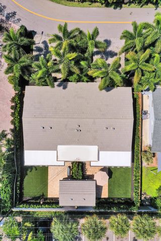 2610 NE 10th Terrace 2608-2610, Wilton Manors, FL 33334