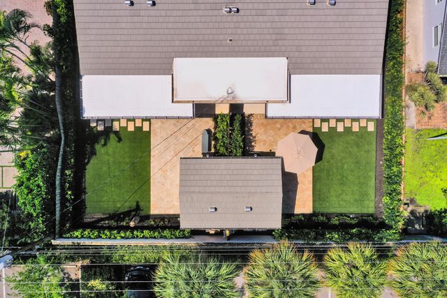 2610 NE 10th Terrace 2608-2610, Wilton Manors, FL 33334